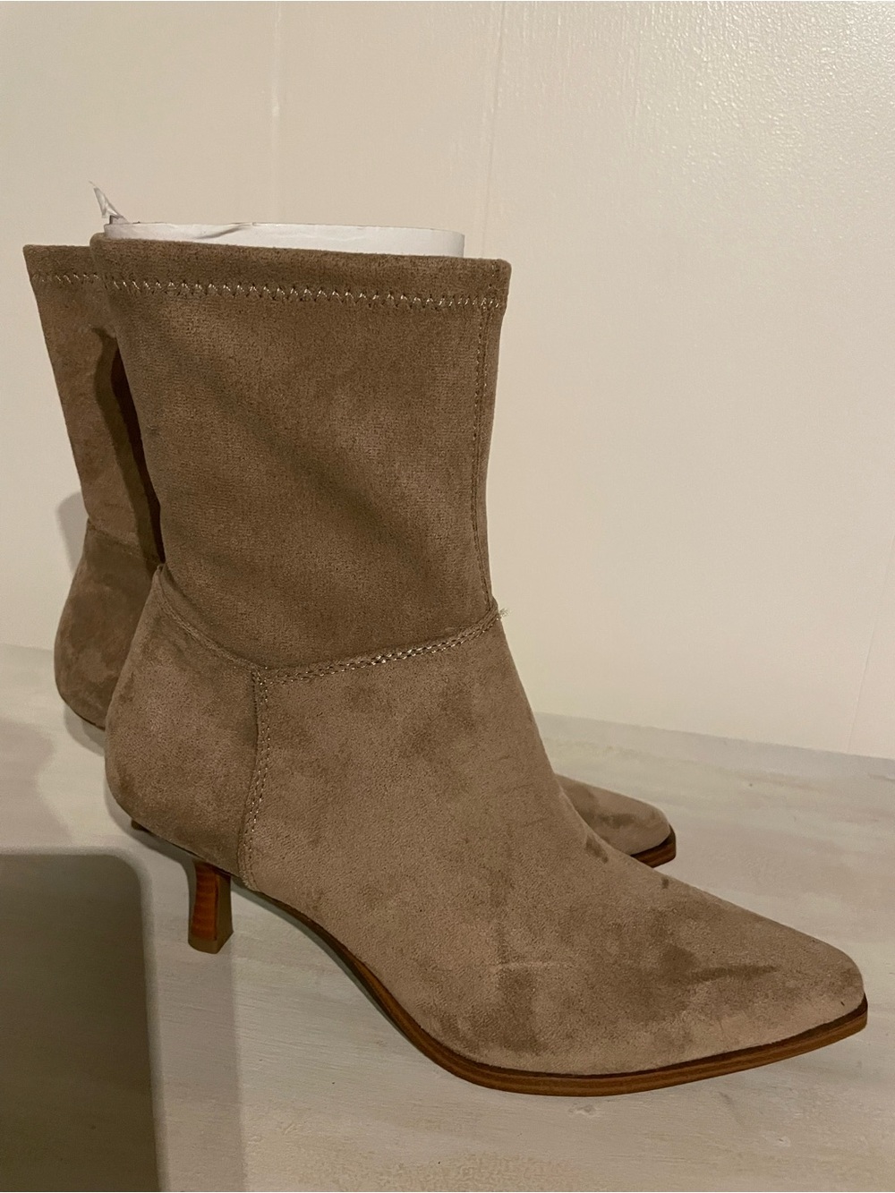 Women’s Tan Suede Pointed-Toe Ankle Boots with Kitten Heel, 8, NWT